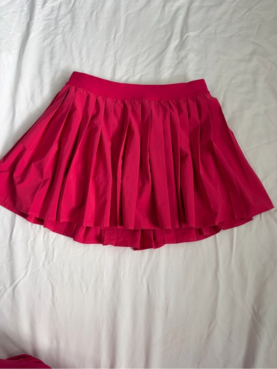 lululemon athletica Dresses & Skirts - lululemon Circuit Breaker Skirt II - Glaze Pink - Size 6 Golf Tennis Running